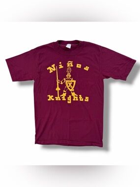Vintage 80s Sportswear Niños Knights T-Shirt Burgundy Size Medium USA School